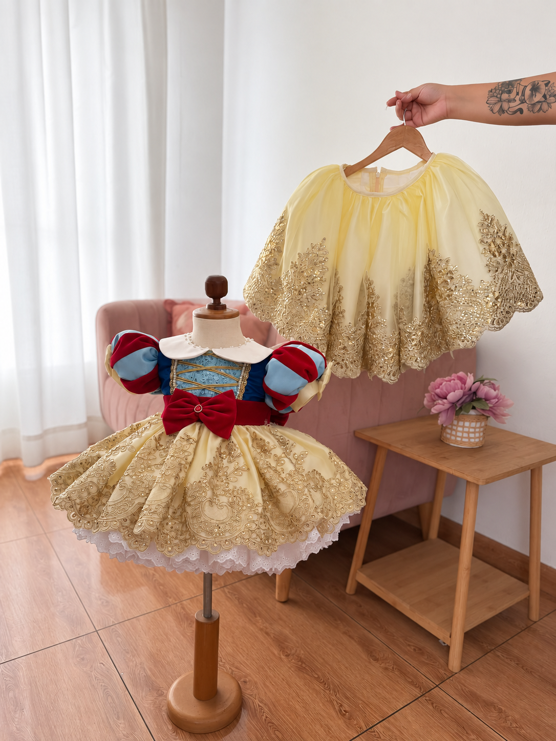 Vestido 2 blancanieves 2 en 1 color amarillo pastel