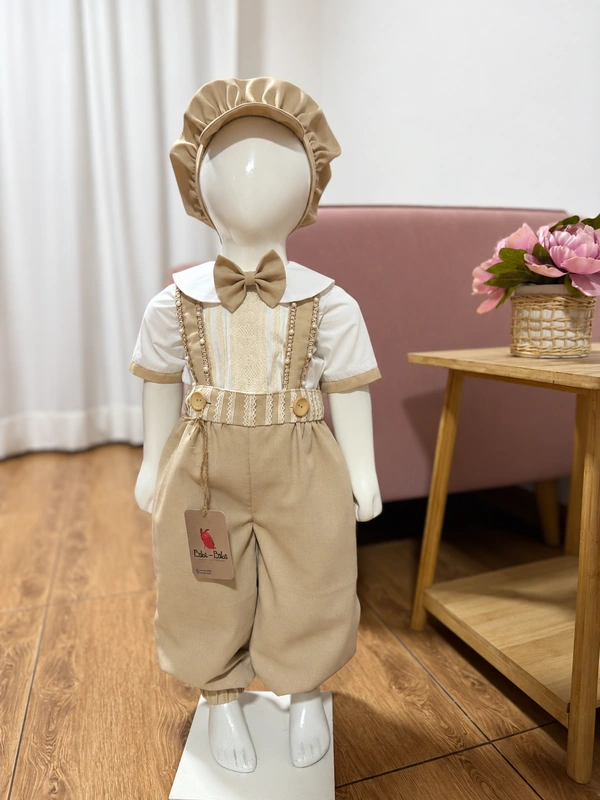 Traje de bautizo niño beige